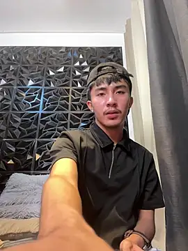 roberthugecock online show from April 27, 5:33 pm