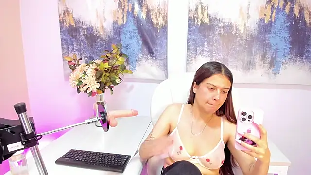 madydoll  online show from July 1, 9:03 pm