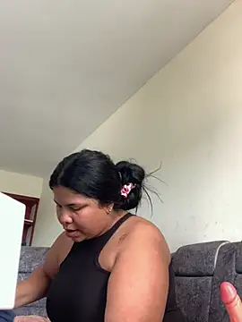 Snapshot of megan_purpura chatting on June 29, 7:03 pm megan purpura online show from June 29, 7:03 pm