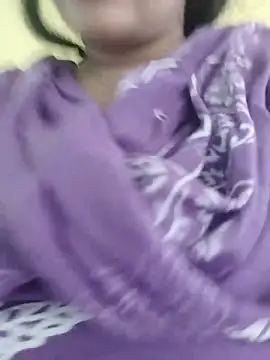 Snapshot of Monika_telugu_queen chatting on June 13, 9:07 am Monika telugu queen online show from June 13, 9:07 am