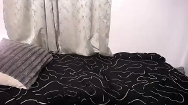DimpleQueen 01 online show from May 3, 6:52 am