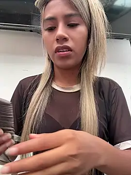 Kimmiebellarie online show from April 23, 12:29 pm