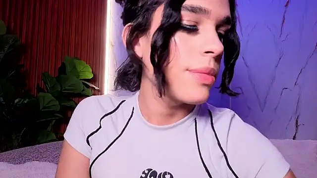 Snapshot of valerysofia_vg chatting on May 6, 7:41 pm valerysofia vg online show from May 6, 7:41 pm