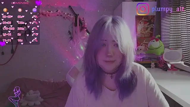 plumpy girl online show from May 2, 12:32 pm