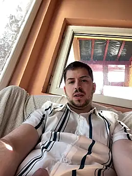 xxlfa online show from April 30, 2:23 pm