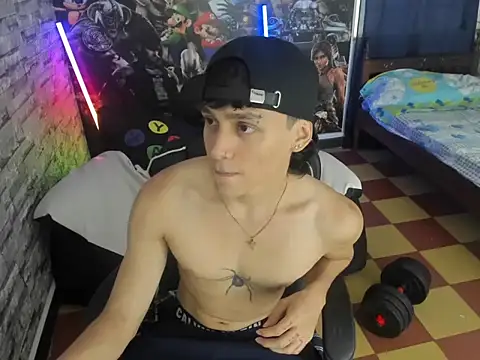 sebas jusa online show from April 18, 12:53 pm
