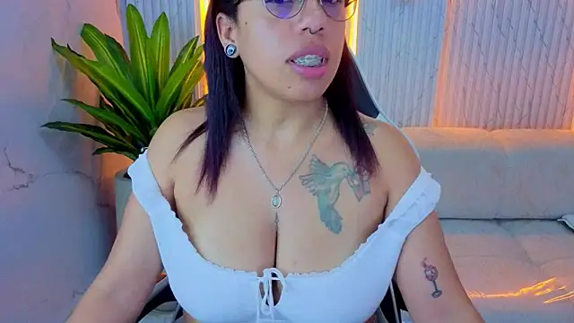 Snapshot of valerytp chatting on April 14, 7:09 pm valerytp online show from April 14, 7:09 pm