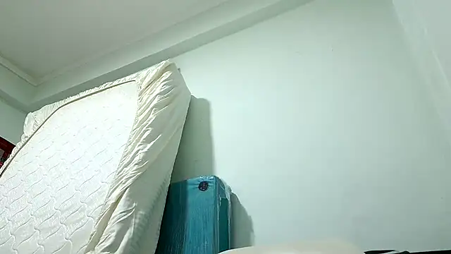 Snapshot of andrew_1520 chatting on May 2, 1:10 am andrew 1520 online show from May 2, 1:10 am