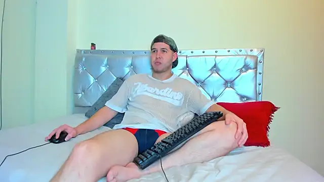 matthew gill online show from April 14, 11:49 am