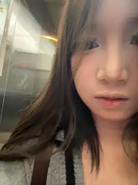 CCi-0329 online show from April 12, 11:15 am