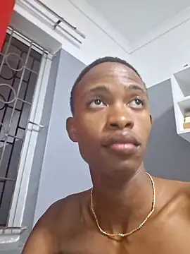 Snapshot of youngAndReckles chatting on April 11, 10:36 pm youngAndReckles online show from April 11, 10:36 pm