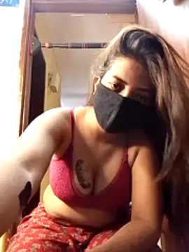 Snapshot of sima_loves chatting on April 27, 3:37 am sima loves online show from April 27, 3:37 am