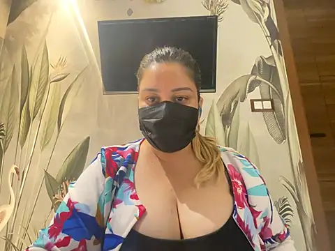 kavyasingh36 online show from June 8, 5:24 pm