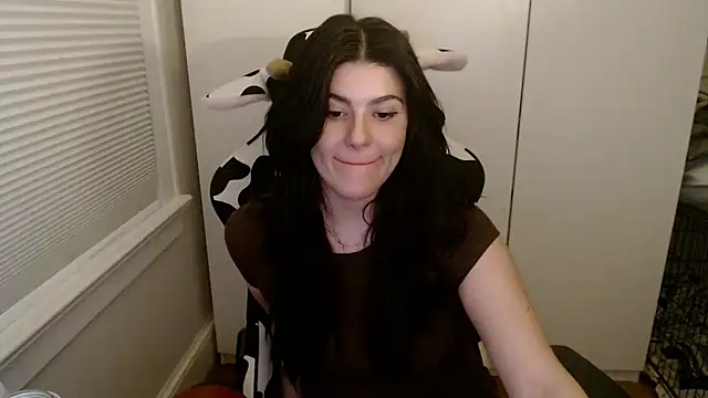 cassiealvarez online show from April 23, 1:51 am
