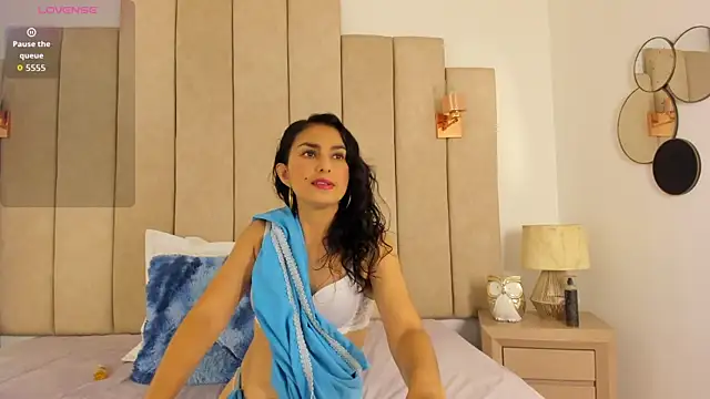 shaliny  online show from July 21, 6:54 pm