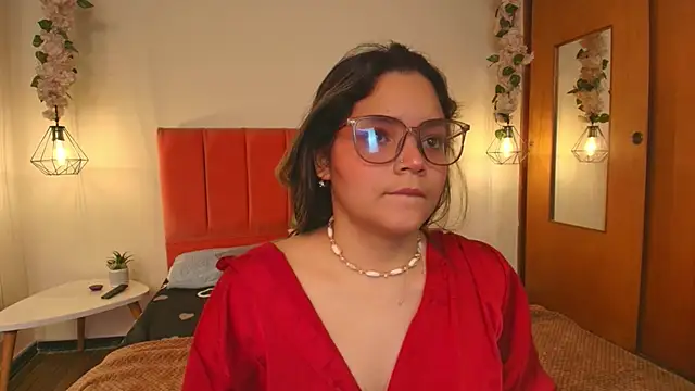 Snapshot of Shadya_ chatting on May 15, 3:24 am Shadya online show from May 15, 3:24 am