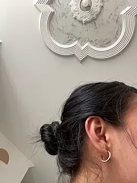 AMARA21 online show from April 18, 7:07 pm