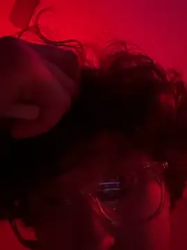 Snapshot of dontworryboutitt chatting on April 11, 11:20 pm dontworryboutitt online show from April 11, 11:20 pm