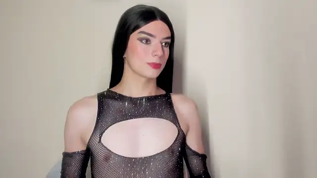 MelanyCollins  online show from August 6, 2:02 am