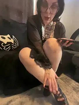 AmalaHexx online show from April 12, 10:48 pm