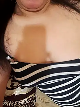 Soumia Sex online show from April 18, 10:10 pm