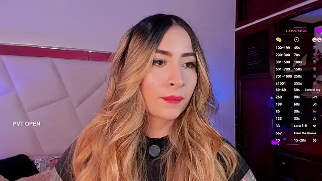 abbymodell1 online show from June 18, 8:02 pm