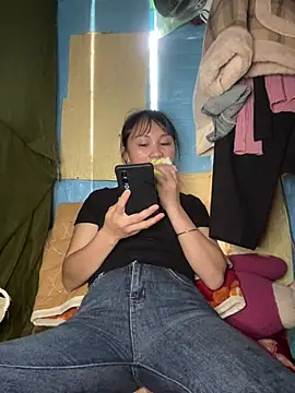 Kim Kelly online show from April 15, 4:41 am