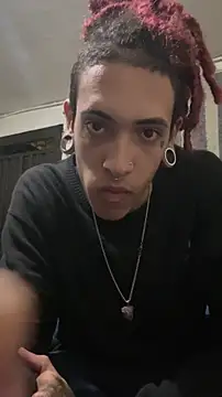 nanaislonely online show from April 14, 2:17 am