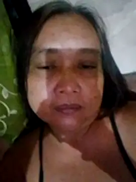 jeanyummytits online show from May 10, 2:55 pm