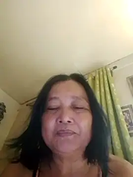 jeanyummytits online show from July 1, 3:41 am