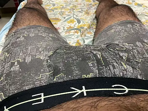 smalldick1202 online show from April 16, 7:20 am