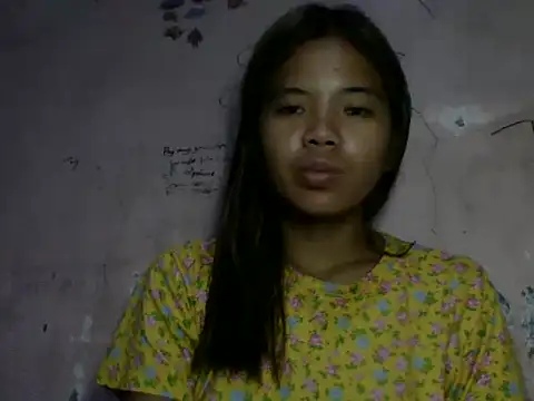 Snapshot of trixiavia chatting on May 26, 1:18 pm trixiavia online show from May 26, 1:18 pm