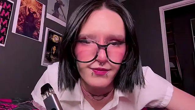 Snapshot of Niky_Long chatting on April 20, 6:09 pm Niky Long online show from April 20, 6:09 pm