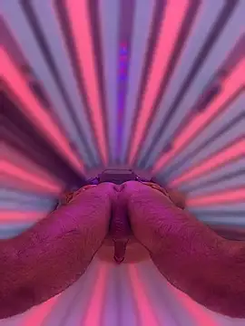 Snapshot of BottomFeederElite chatting on May 27, 9:28 am BottomFeederElite online show from May 27, 9:28 am
