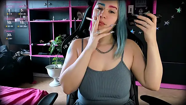 Neon Baddie online show from July 8, 8:08 am
