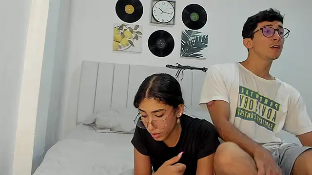 Snapshot of alanandtifany chatting on July 14, 6:46 pm alanandtifany online show from July 14, 6:46 pm