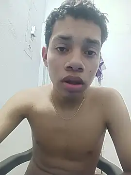 curious straight guy online show from June 5, 1:56 am