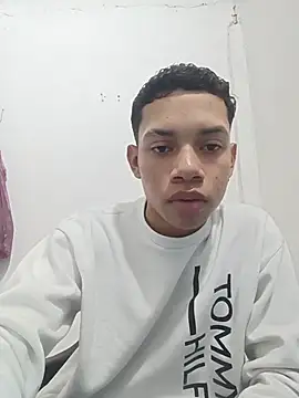 curious straight guy online show from June 15, 4:53 pm