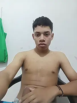 curious straight guy online show from June 29, 1:45 am