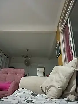 Snapshot of LuluDream chatting on July 2, 2:22 am LuluDream online show from July 2, 2:22 am
