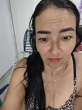 Snapshot of LuluDream chatting on July 20, 2:15 am LuluDream online show from July 20, 2:15 am