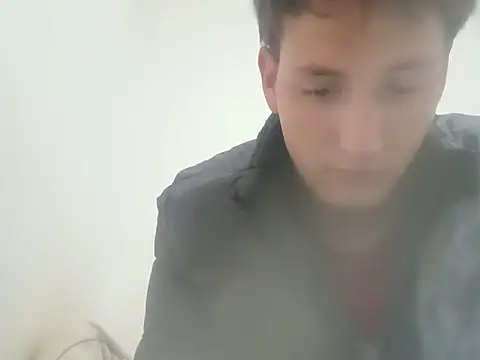 welltommy2001 online show from July 10, 12:37 am