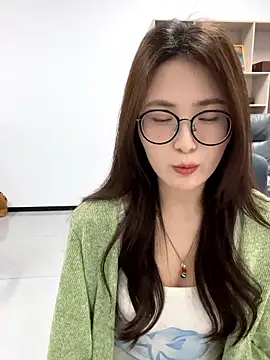 Snapshot of Taosi11 chatting on May 13, 6:33 am Taosi11 online show from May 13, 6:33 am