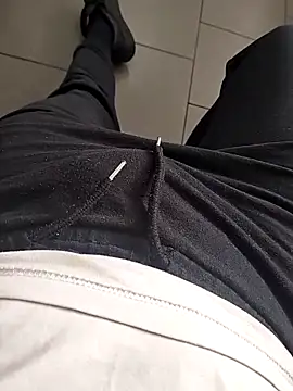 fax4589 online show from April 15, 7:37 am