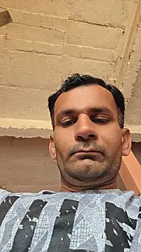 parthvi96 online show from May 4, 3:57 am
