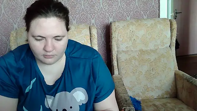 Snapshot of DillionWestgate chatting on April 15, 5:14 am DillionWestgate online show from April 15, 5:14 am