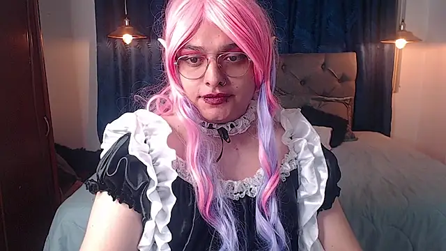 Snapshot of luna_snow_ chatting on April 15, 4:03 pm luna snow online show from April 15, 4:03 pm