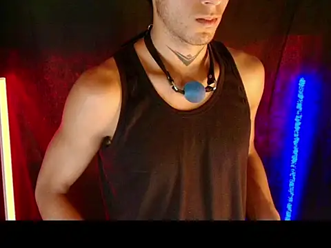 Snapshot of dark_men1 chatting on June 23, 7:56 pm dark men1 online show from June 23, 7:56 pm