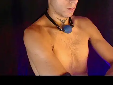 Snapshot of dark_men1 chatting on July 13, 10:12 pm dark men1 online show from July 13, 10:12 pm