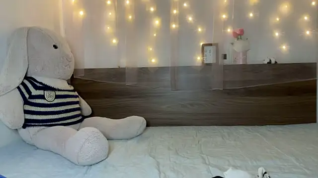 shy pink doll online show from May 23, 4:00 pm